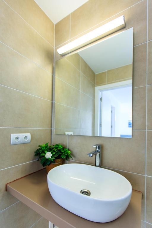 Pinos Playa Suites Плая Мигхорн Екстериор снимка