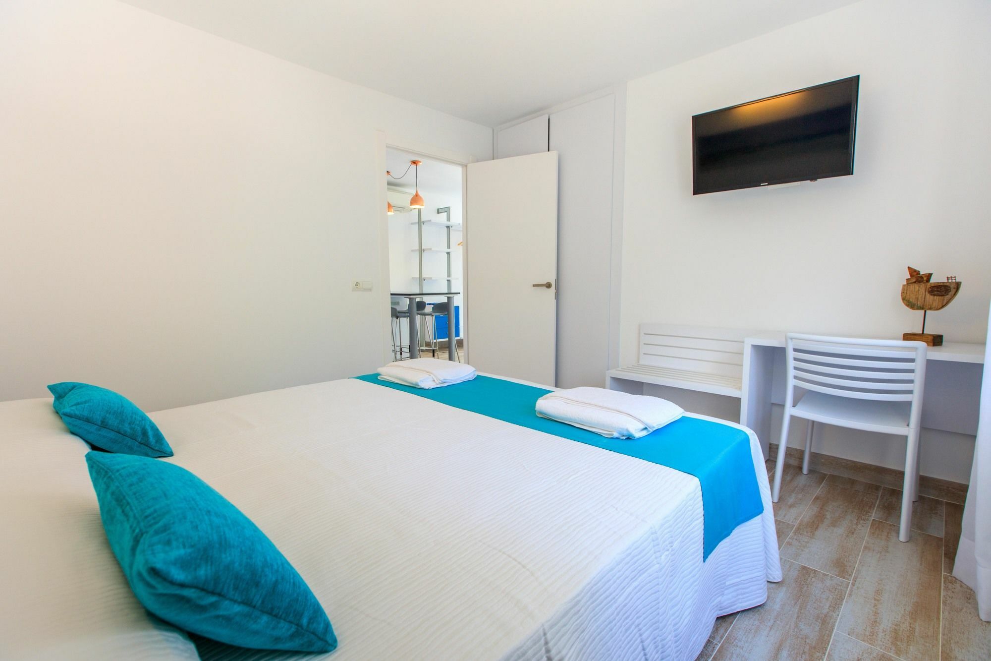 Pinos Playa Suites Плая Мигхорн Екстериор снимка